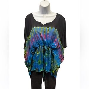 Med.   NWT.   Tye-Dye Poncho Style  Blouse by Sacred Threads.  223183.  CL/GR12